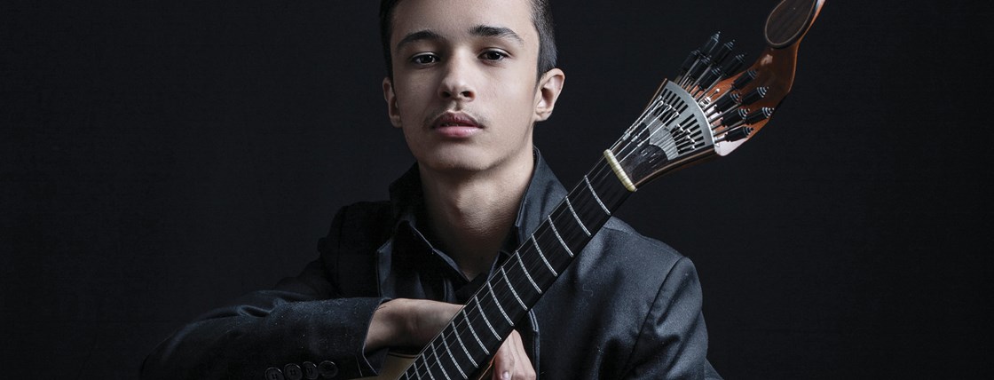 DANIEL FREIRE Novos Valores Da Guitarra Portuguesa · Prémio Novos Talentos Ageas na Casa da Música