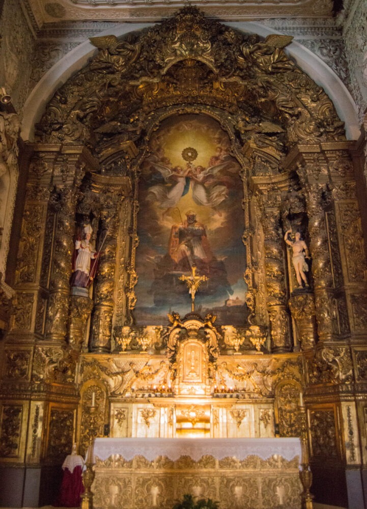 Igreja de Santo Ildefonso Altar by Miguel Aguiar