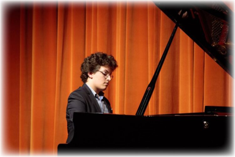 Novos Talentos - Rodrigo Teixeira | Piano
