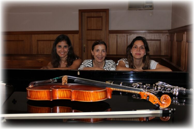 Novitatis Trio – Isabel Ferreira, Joana Fonseca & Eugénio Moura | Clarinete, viola d'arco, piano
