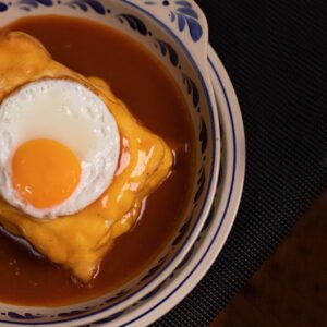 Descubra as 10 francesinhas mais deliciosas da cidade do Porto