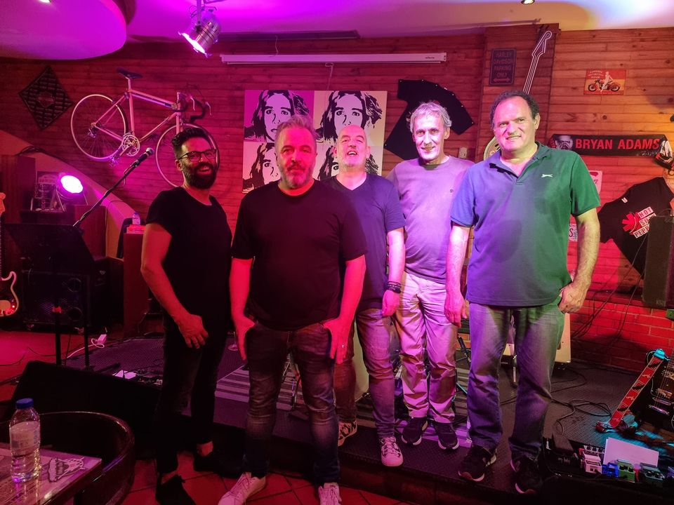 Clapton Addiction alive no Mary Spot Vintage Bar