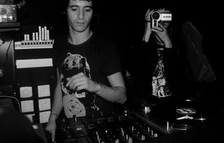 Alex Moon ( Ko Shin Moon) ( DJ Set) - Ferro Bar