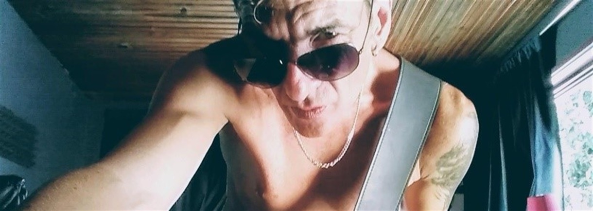 MARC DANIELS & THE SUITCASE