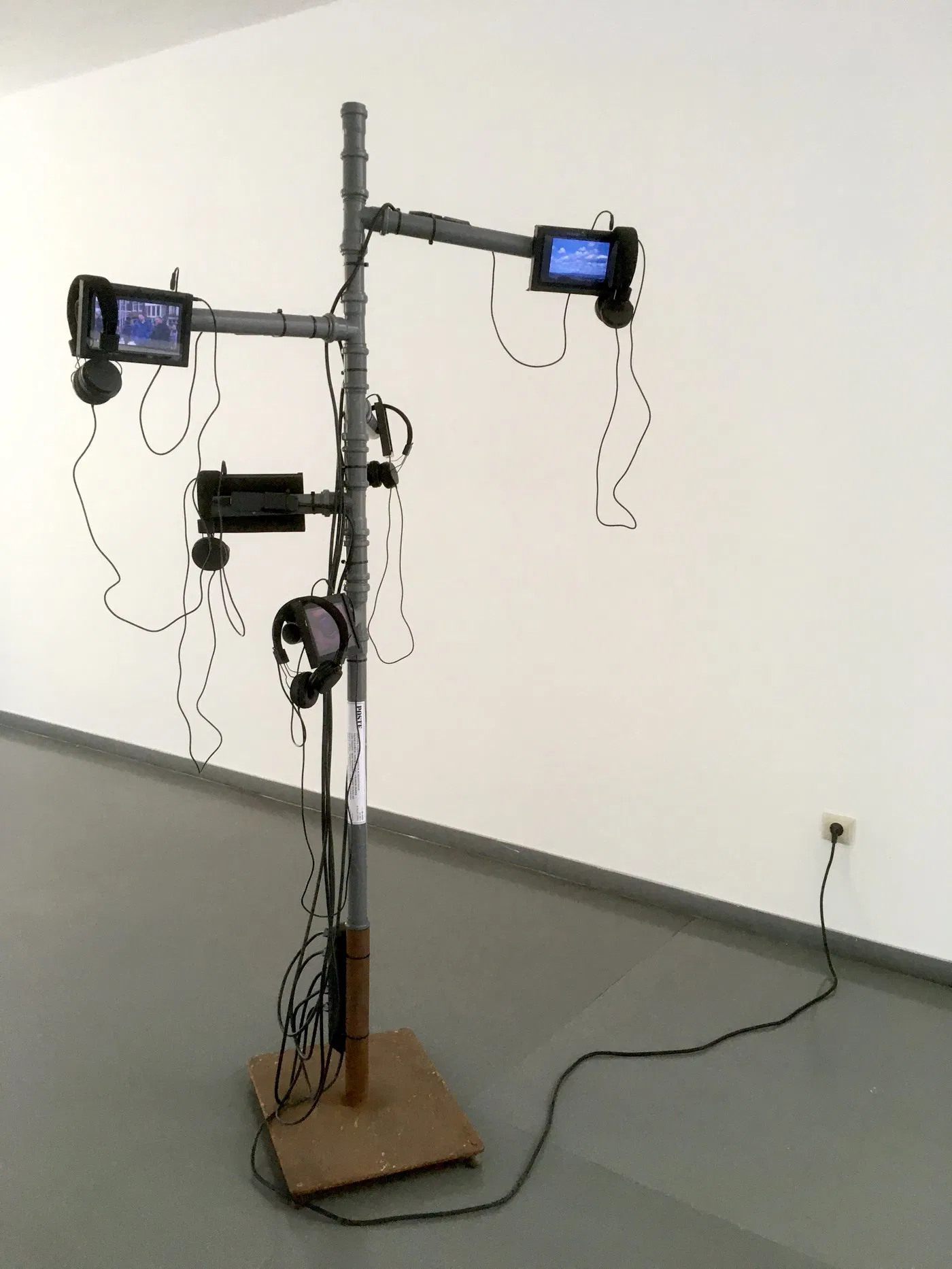 Poste - Exposição de videoarte
