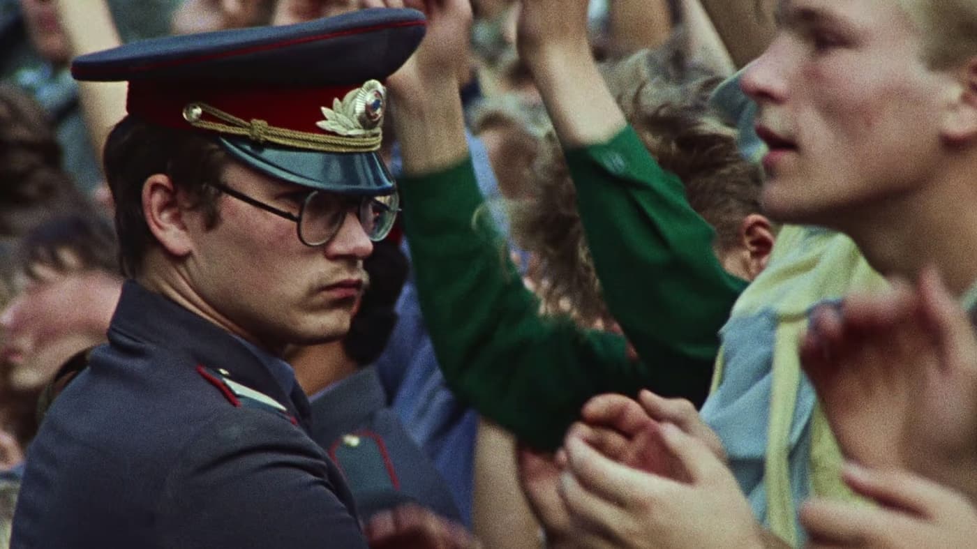 Is It Easy to Be Young de Juris Podnieks