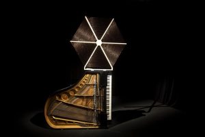 FLORIS VANHOOF: ANTENNA / TALKING GONGS