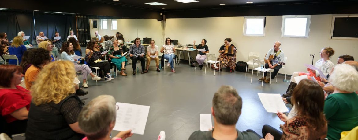 Oficina de Canto Tradicional com Sons Vadios — Canta e Faz Parte do Espetáculo 