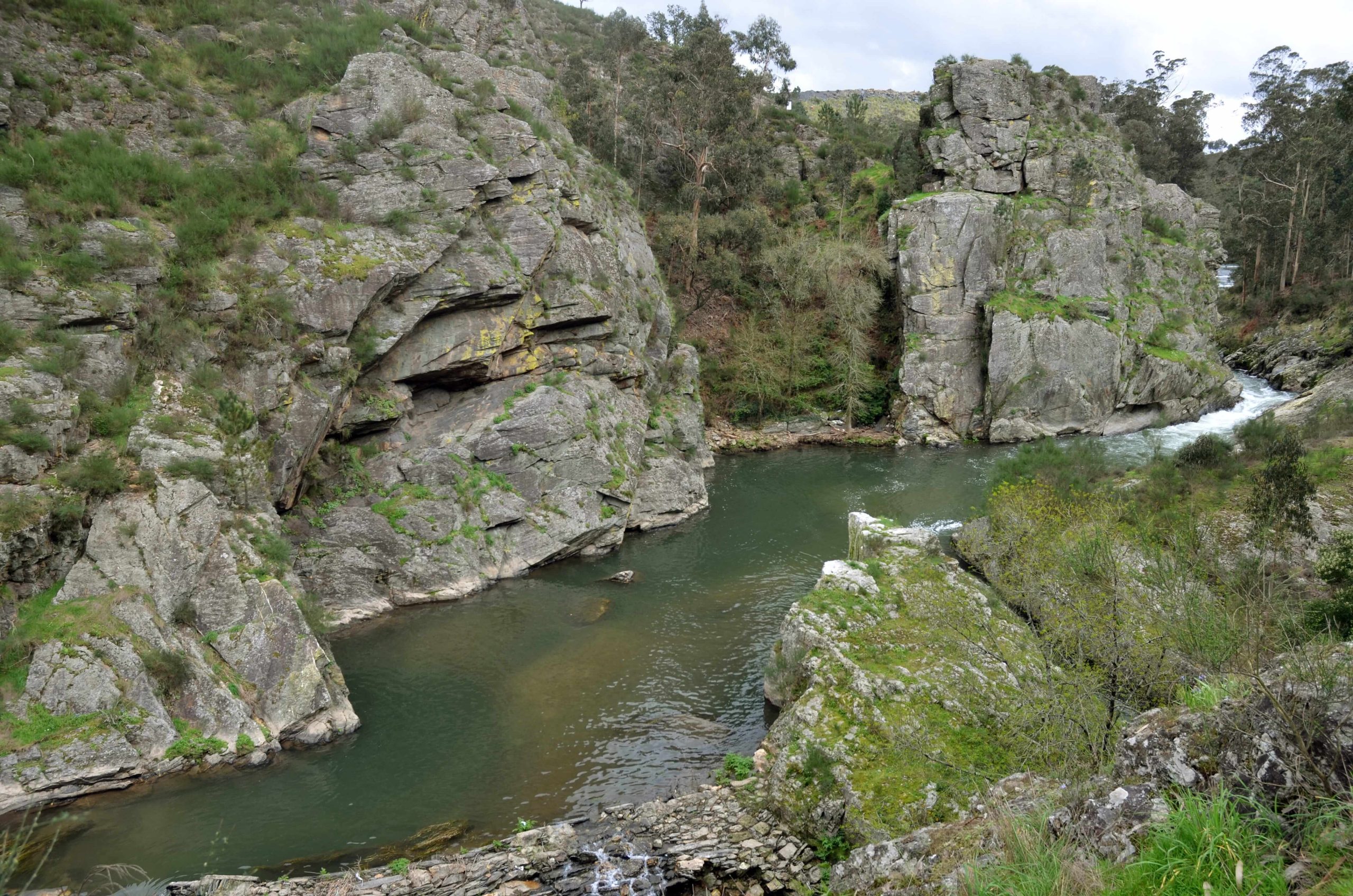Trekking & Sabores: Histórias e Lendas das Serras do Porto