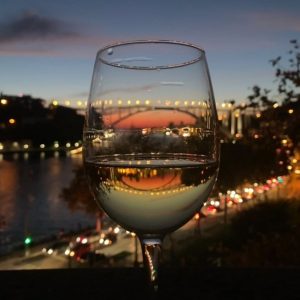 Douro Sky Lounge – DJ Session com Vista para o Rio Douro no Porto