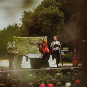 O Sr. Tigre Torna-se Selvagem — Teatro Infantil pelo Bicho Papelão