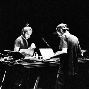 Blue Box — Instalação Performance de Ballet Betão no Socorro