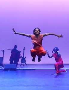 Dorothée Munyaneza / Cie Kadidi | umuko — Performance no TMP-Campo Alegre