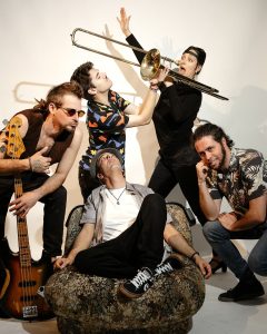 G Combo leva viagem musical global ao Jardim de Sarah Afonso