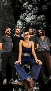 Alomorfia – Apresentação do EP "Devaneio s" no Maus Hábitos