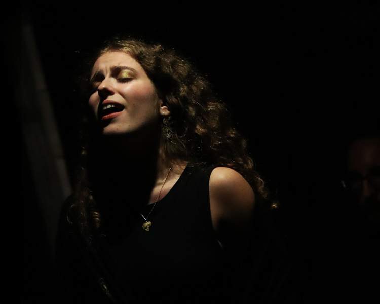 Joana Torres – A Nova Voz do Fado em Portugal A Gosto