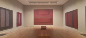 Peça Vermelho no TECA Um duelo intenso entre mestre e discípulo sobre a arte e a existência