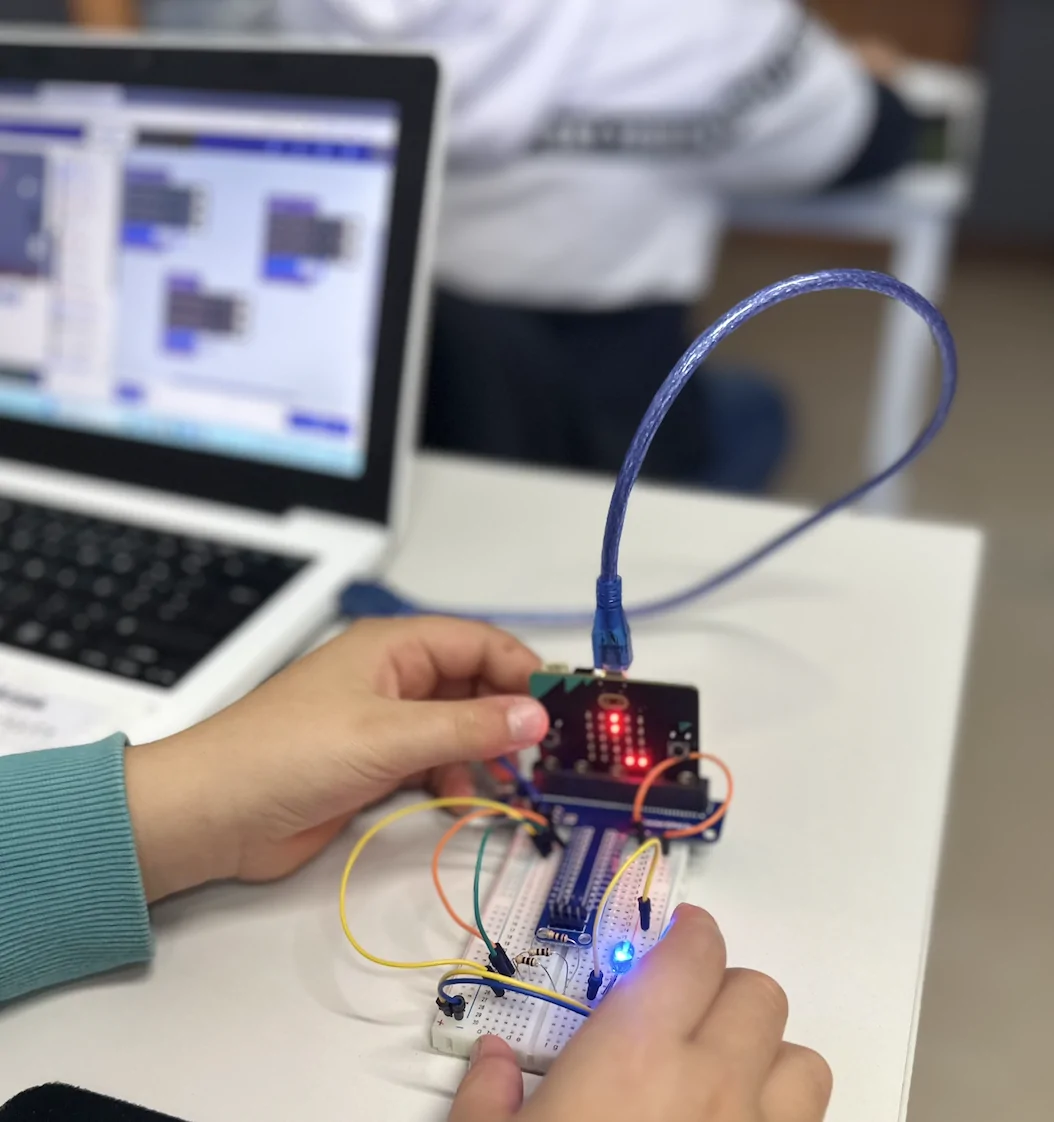 ELETRÓNICA DIVERTIDA PARA CRIANÇAS