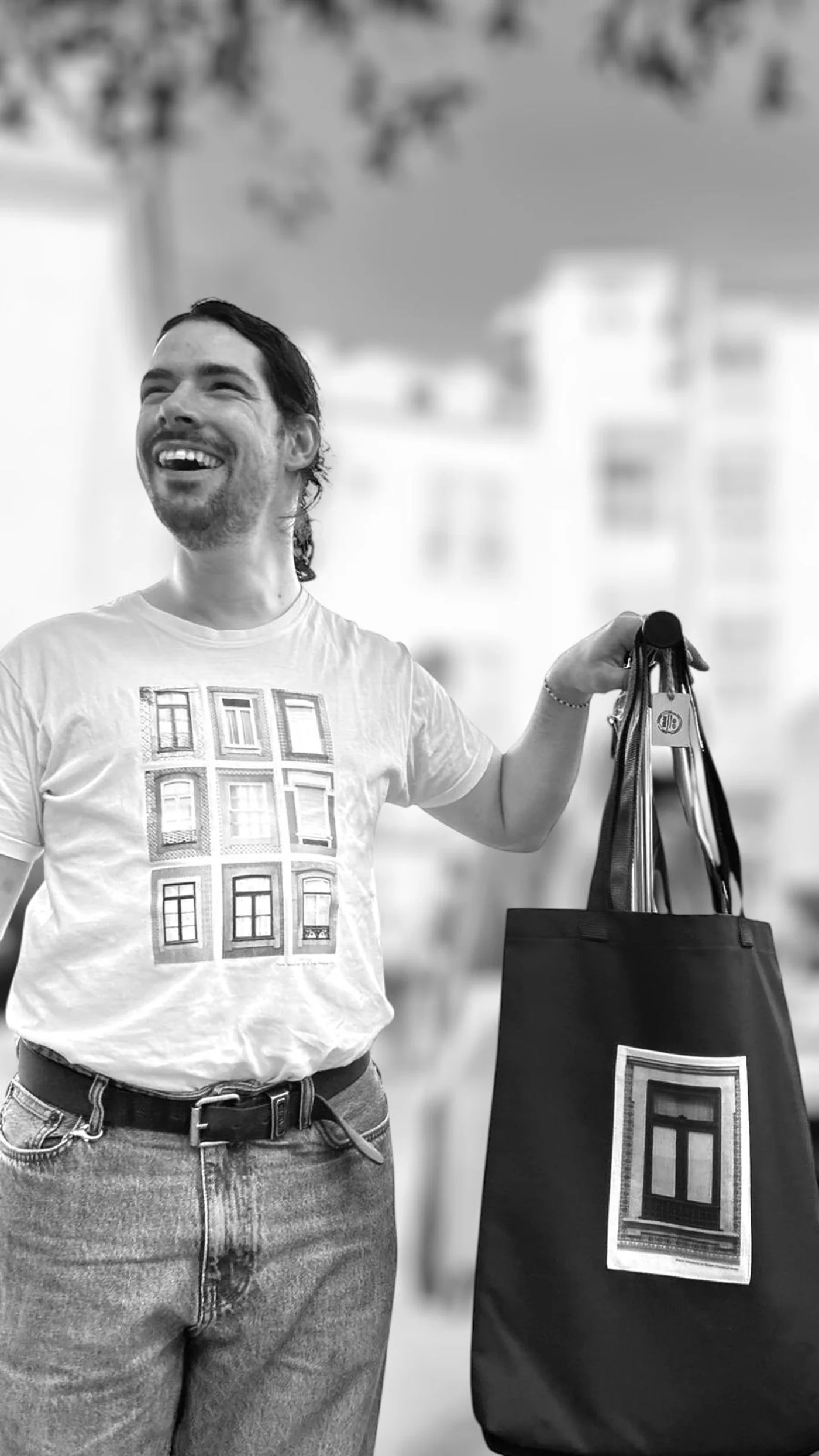 Exposição ‘Porto Windows’ revela histórias das janelas da cidade