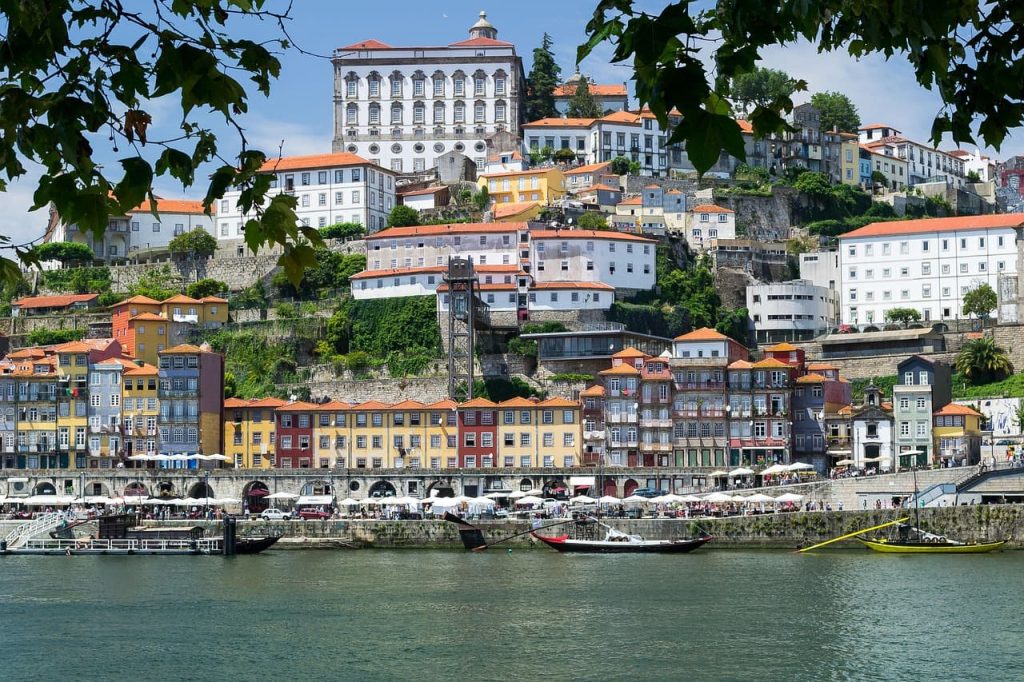 Onde Ficar no Porto para Aproveitar a Programação Cultural da Cidade