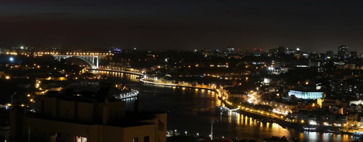O Porto à noite: Roteiros de diversão que vão além dos bares e concertos