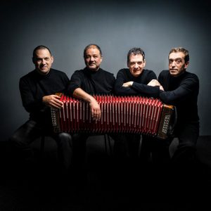 FNAC SESSION COM DANÇAS OCULTAS