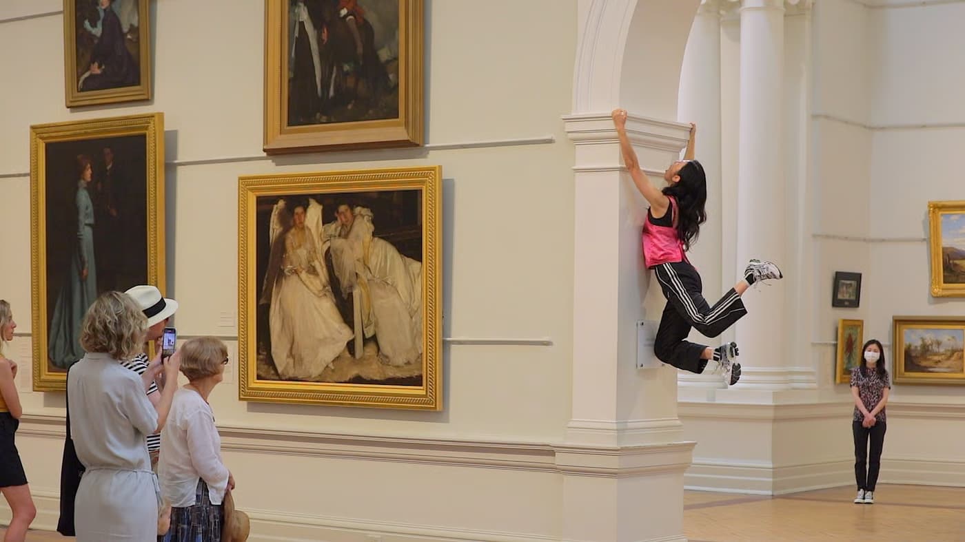 Body Loss, de Angela Goh – O Museu como Performance