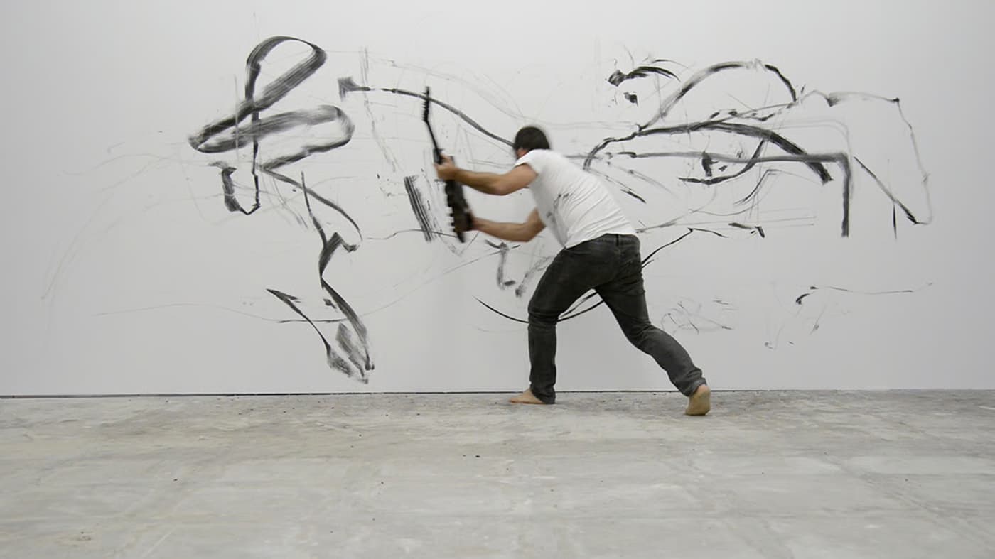 Hidden Track, de Pedro Magalhães + Ensemble Decadente – O Museu como Performance