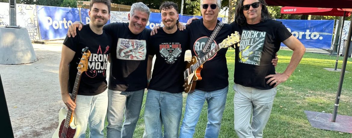 Academia de Guitarra do Porto Iron Mojo — Música para todas as idades Natal25 Iron Mojo Iron Mojo nasceu na Academia de Música do Porto, unindo músicos entre os 20 e os 68 anos num projeto que prova que o rock não tem idade. Com uma formação composta por bateria, baixo, duas guitarras, voz principal e duas vozes de coro femininas, a banda destaca-se pela energia em palco e pela fusão entre gerações. O grupo sobe ao palco com o concerto “Música para Todas as Idades”, um espetáculo onde o espírito natalício ganha uma roupagem rock, vibrante e inclusiva, à imagem da própria banda. 22 Dez Largo do Amor de Perdição 17:00 +Cal Gratuito Campo dos Mártires da Pátria, 2117 Mais info Natal25 Iron Mojo Evento de Programação de Natal do Porto Gratuito Concerto Famílias