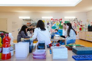 Tira-Linhas: Máscaras do Mundo