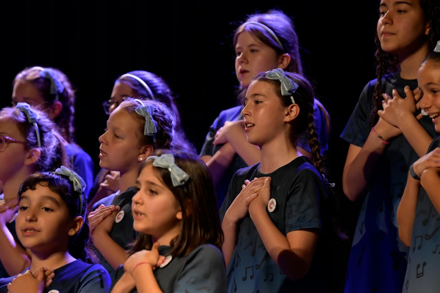 Coro Crescendi apresenta “Uma Noite Sem Idade” — Concerto de Natal para toda a família