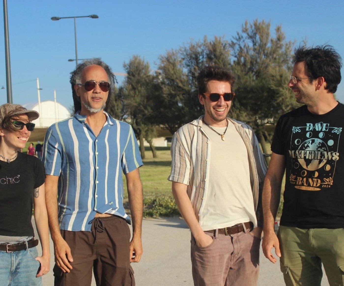 Cigarra Bizarra + Open Jam Session no Académico Bar