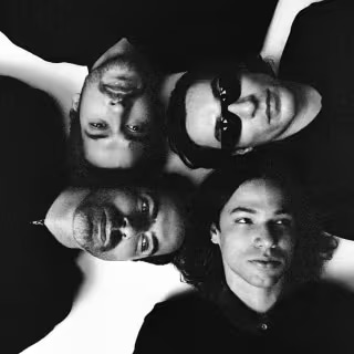 Terno Rei — Hard Club