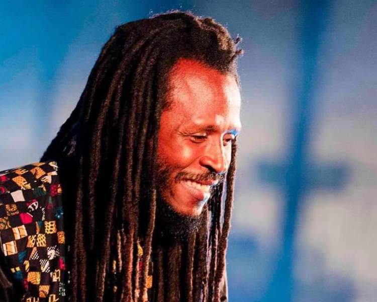 ABOUBACAR SYLA – Concertos no CaféABOUBACAR SYLA – Concertos no Café