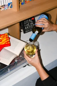 Book Tasting no Porto: livros, vinhos e novas experiências no Fisga Warehouse