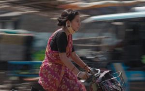 Labirinto de Sombras – Tanushree Das, Saumyananda Sahi