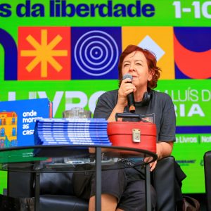 Oficina “Como os Livros para os Mais Novos Acompanham Momentos de Viragem Histórica” com Carla Maia de Almeida