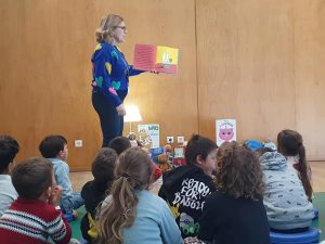 Sábados a Contar: Histórias e Oficinas Criativas na Biblioteca Almeida Garrett