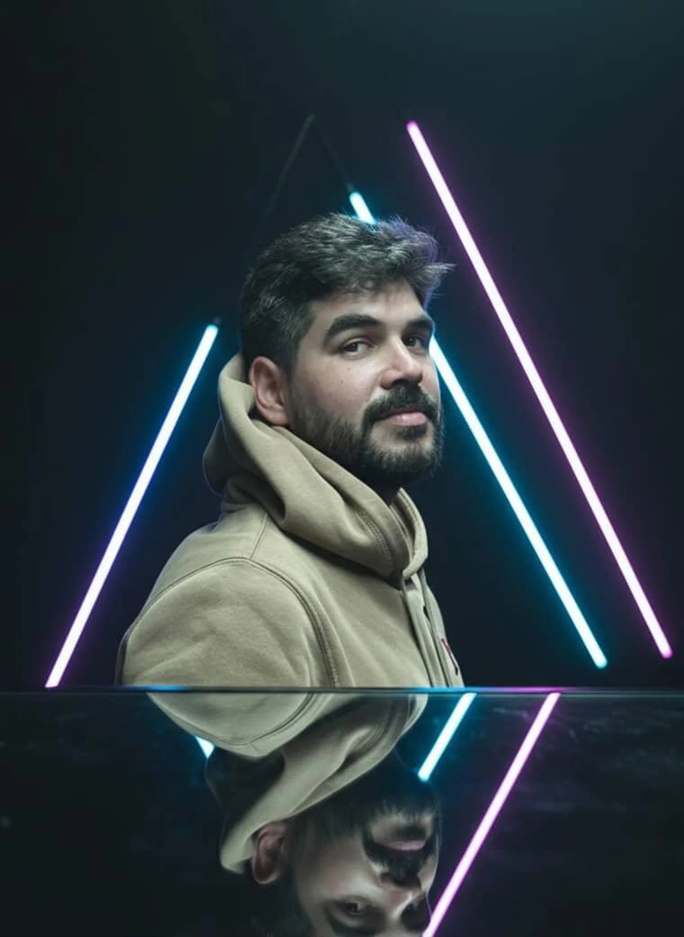 Hugo Caro leva DJ set ao Bar of Soap