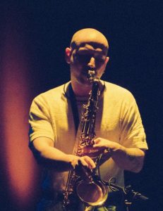 Concerto de música ao vivo com José Venditti