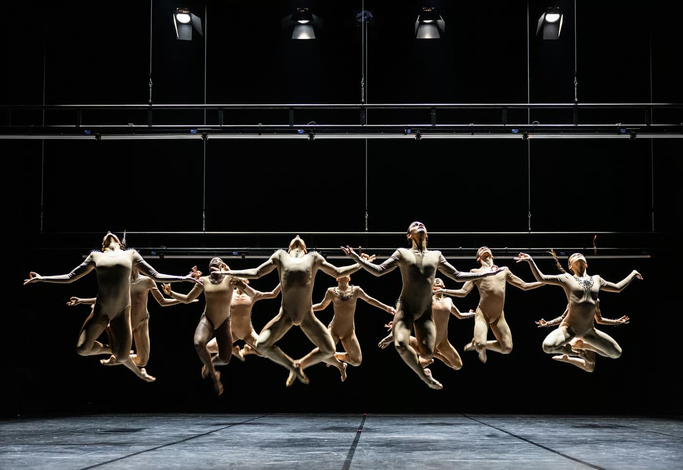 Território IX - Coreografias de Wayne McGregor e Liliana Barros