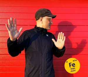 MOK GRV no Ferro Bar: Noite de Freestyle Eletrónico com House, Breakbeat e DnB no Porto