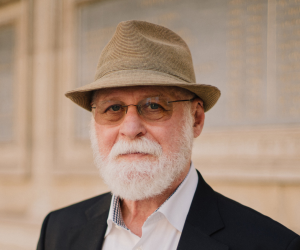 Programa Babell 2026: Alberto Manguel abre ciclo de conferências com “Leitura e Resistência”