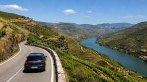 Roteiro de Carro pelo Vale do Douro: Guia Completo
