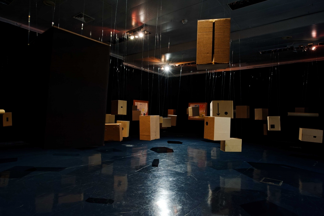 Exposição Quebra-Cabeças transforma desenhos de Rachel Caiano em paisagens para explorar