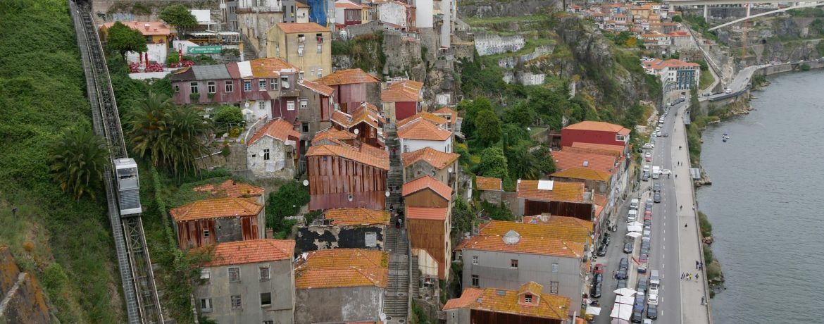 Funicular dos Guindais está encerrado por tempo indeterminado: saiba o motivo