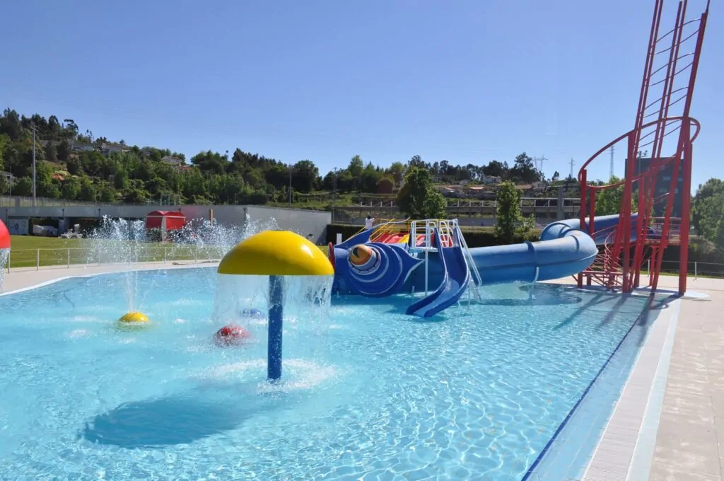 Piscinas exteriores Scorpio em Guimarães