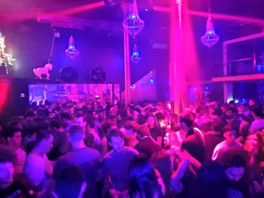 Interior do MoreClub no Porto